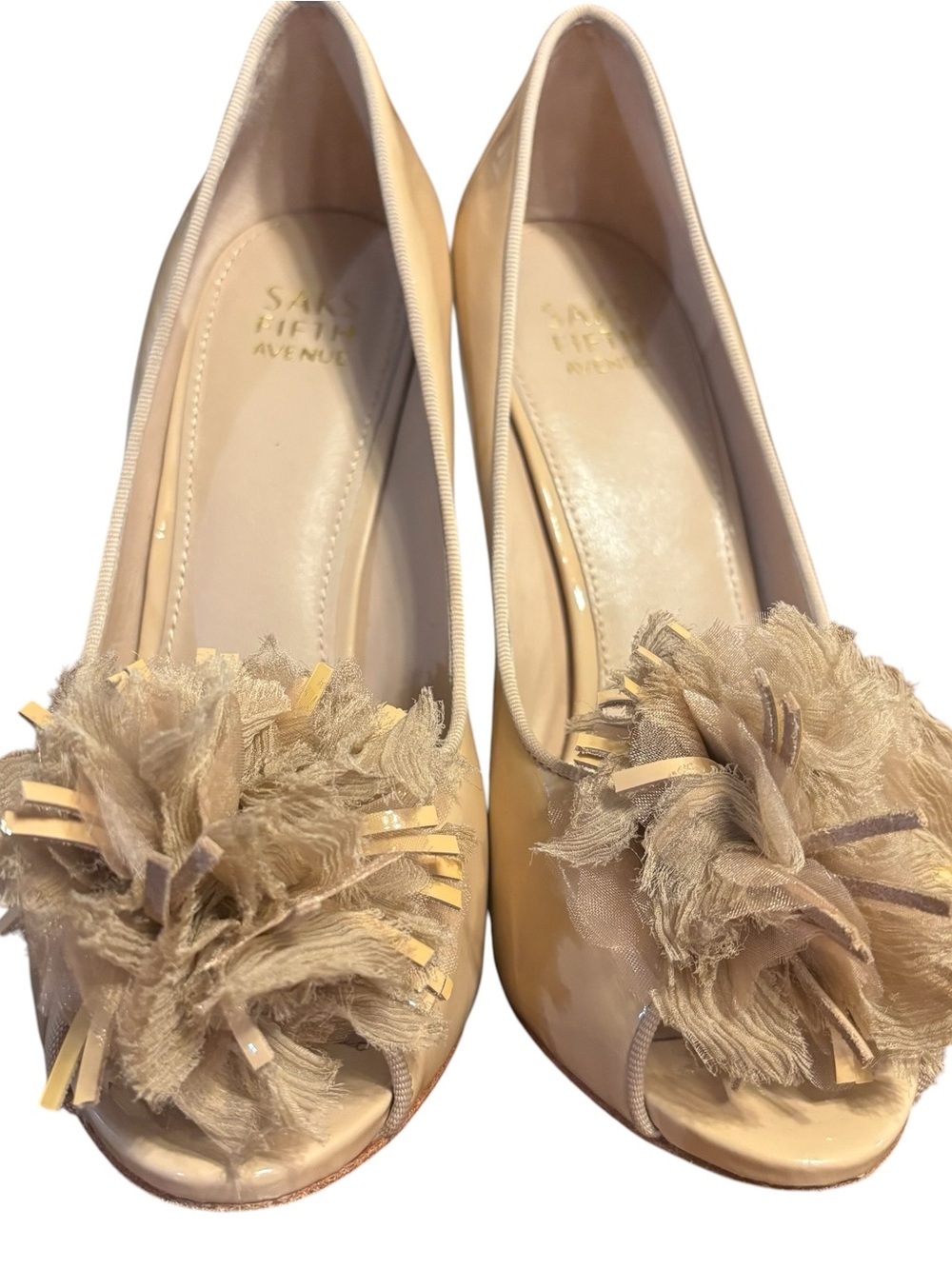 Saks Fifth Avenue Women Patent Leather Open Toe Pumps With Pompom 4.5” Heel 8.5
